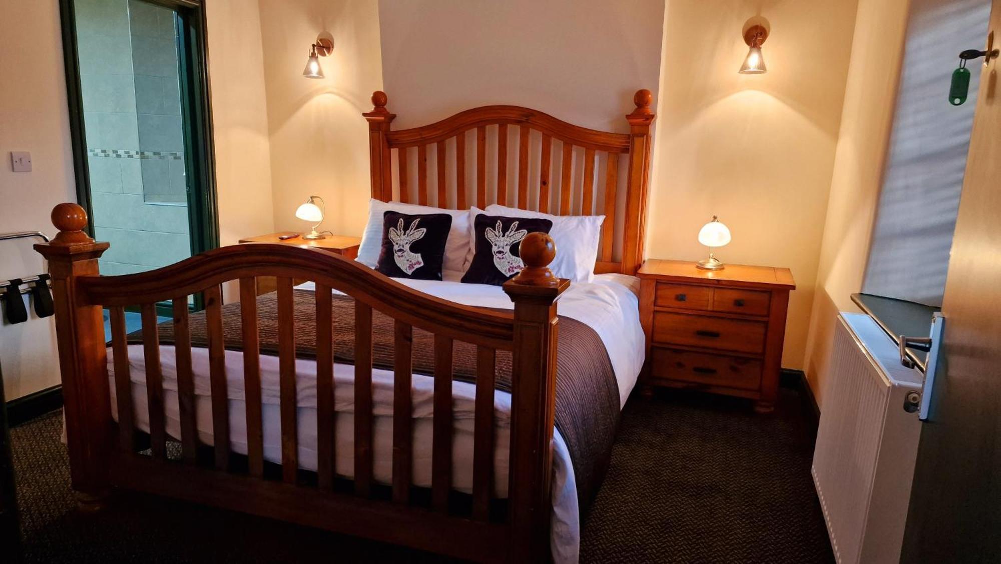 Y Gwydyr Hotel - Dolwyddelan Esterno foto